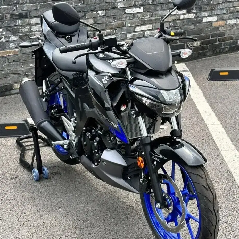 GSX-S125 2023년식 / 20km 신차컨디션 그대로 유지