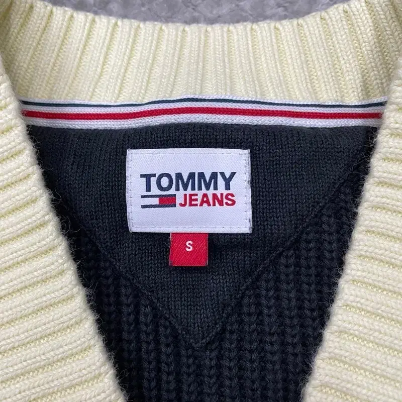 TOMMY HILFIGER 토미힐피거 가디건 A00579