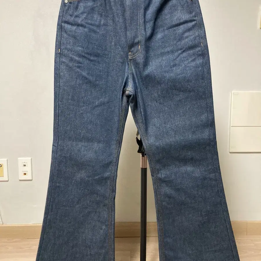 [STU] 에스티유 Flared Indigo Denim Pants 플레어