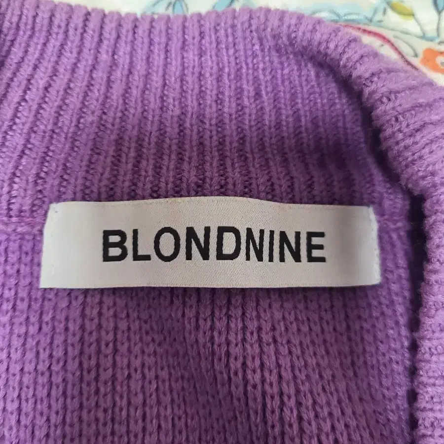 blondnine 가디건 팔아요