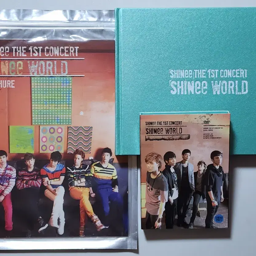 샤이니 첫번째 콘서트 DVD 포토북 브로슈어 일괄 (떡국콘 shinee)