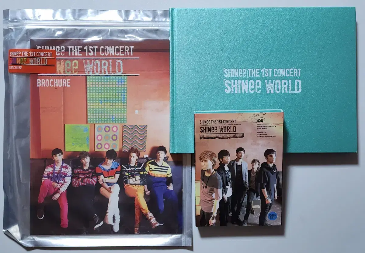 샤이니 첫번째 콘서트 DVD 포토북 브로슈어 일괄 (떡국콘 shinee)