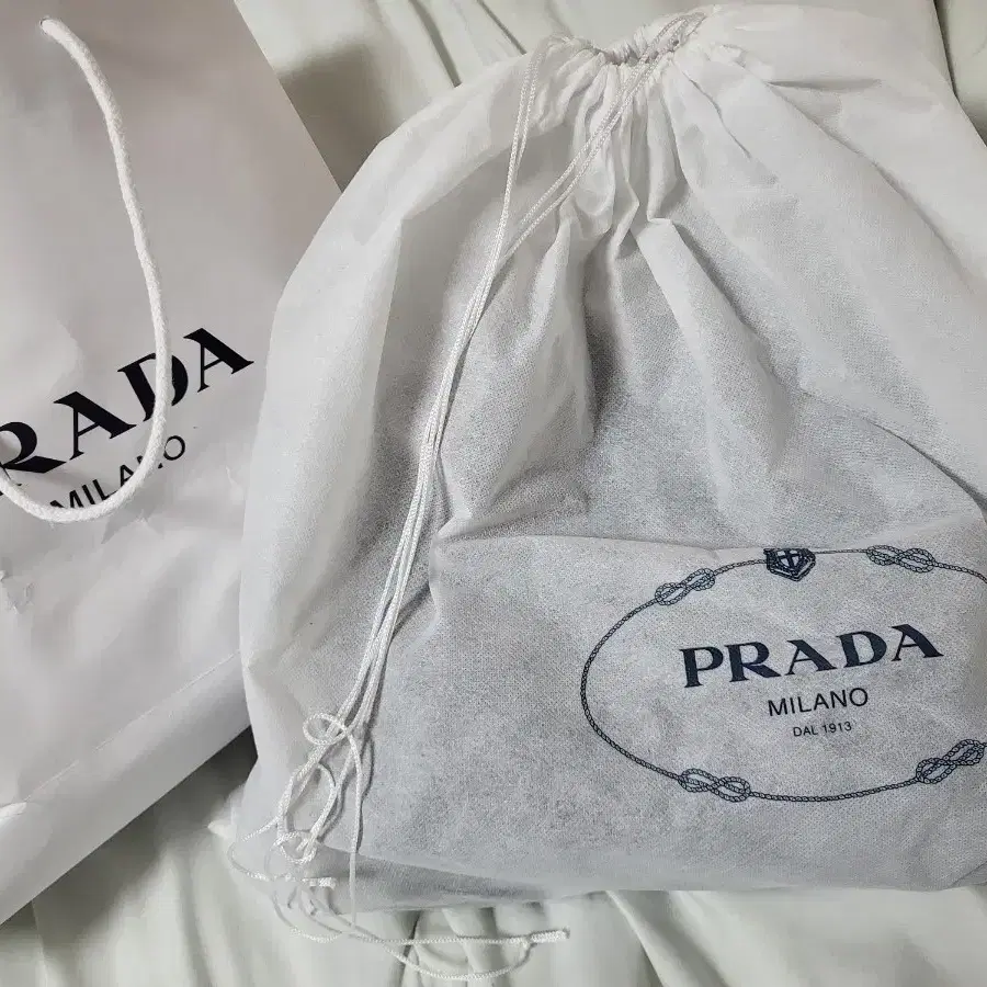 PRADA 프라다 나일론 백팩 블랙 1bz070 아울렛(버클)