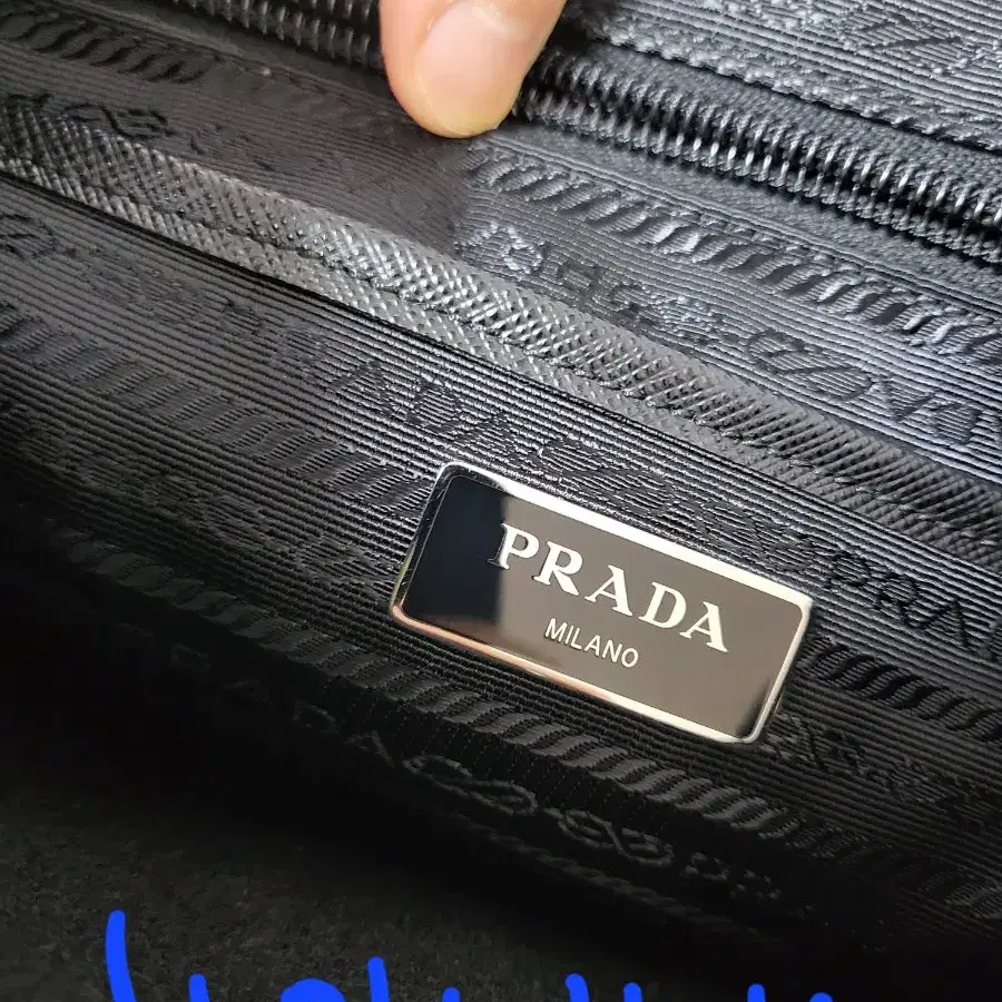 PRADA 프라다 나일론 백팩 블랙 1bz070 아울렛(버클)