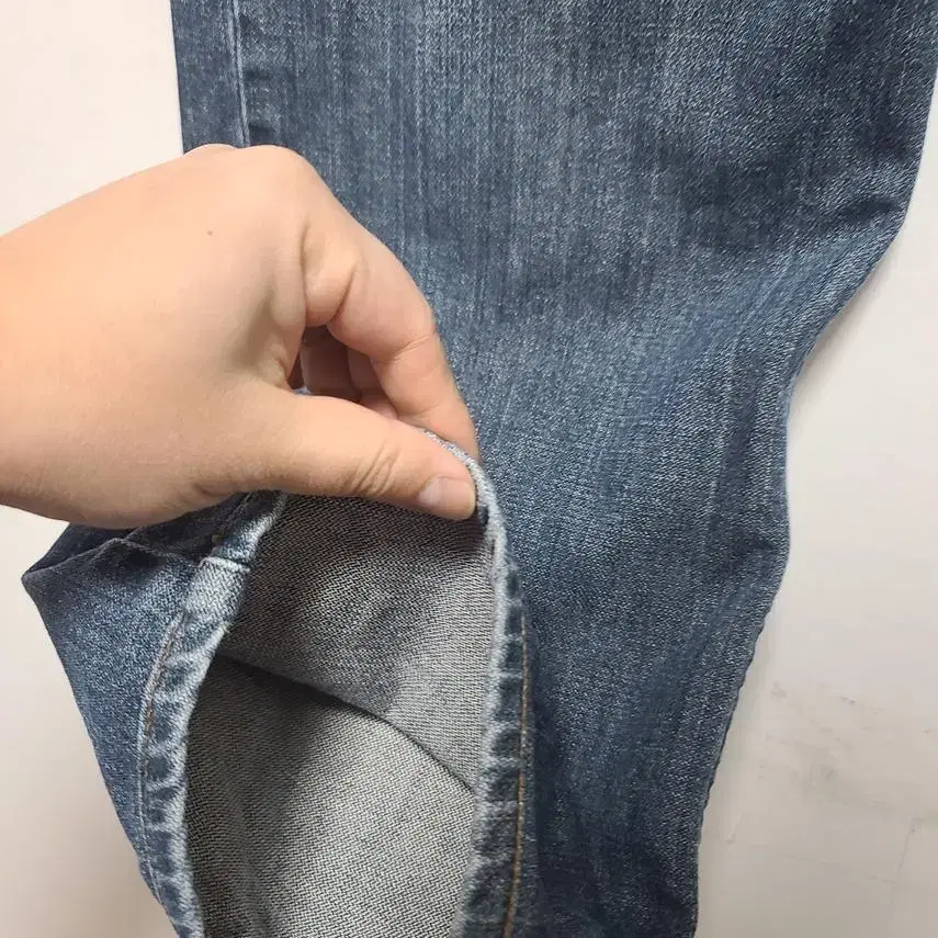 [LEVIS] 남성 520 와이드핏 데님팬츠 76