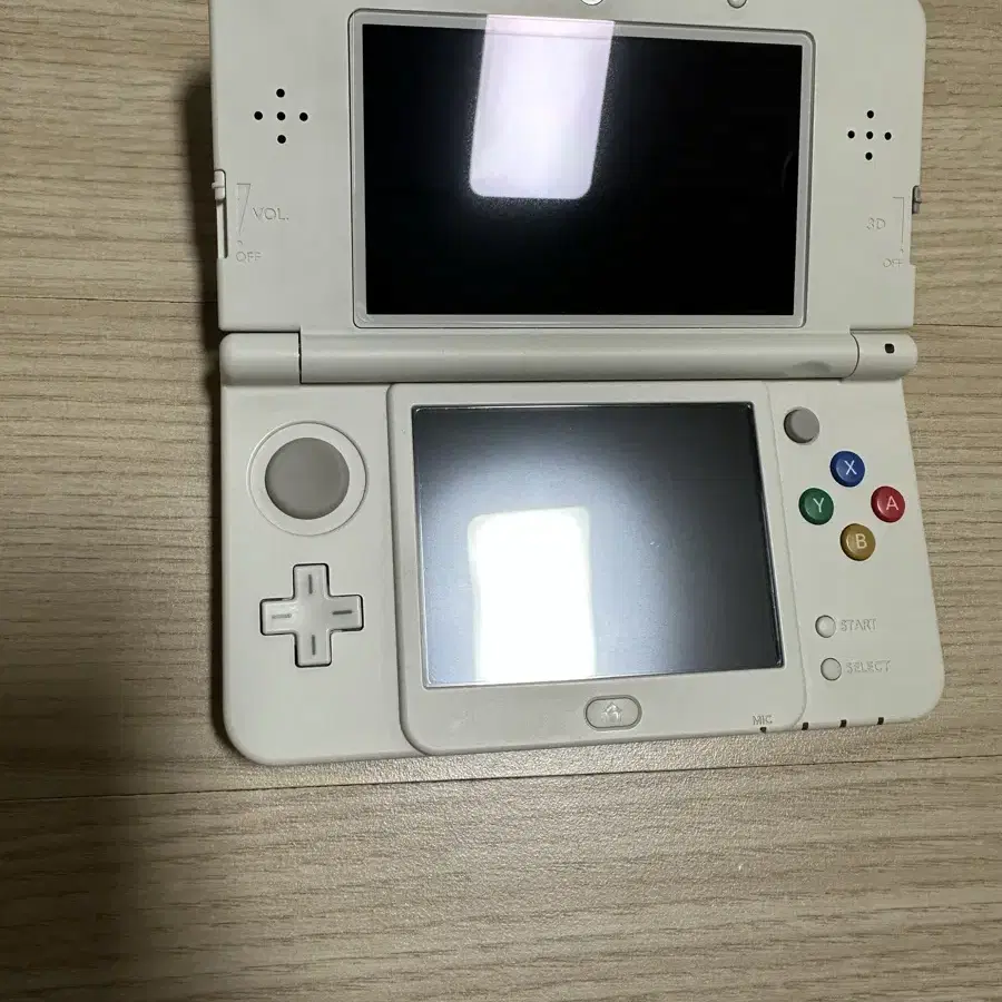 뉴 닌텐도 3ds + 32gb sd카드