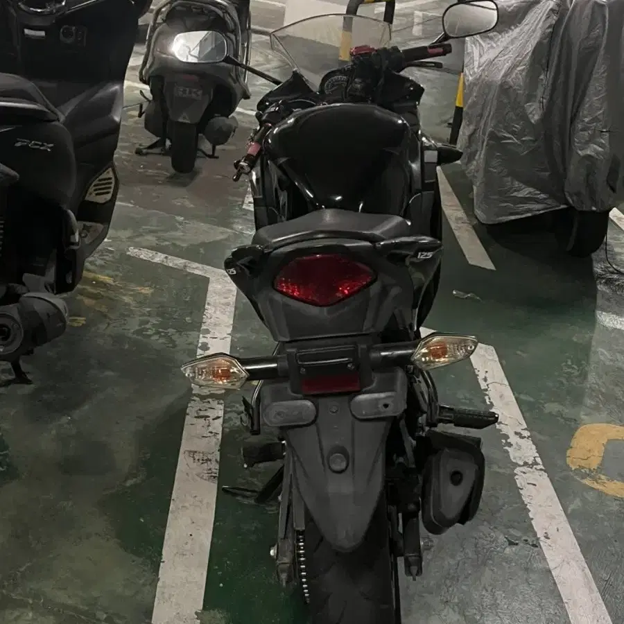 모델 : cbr 125