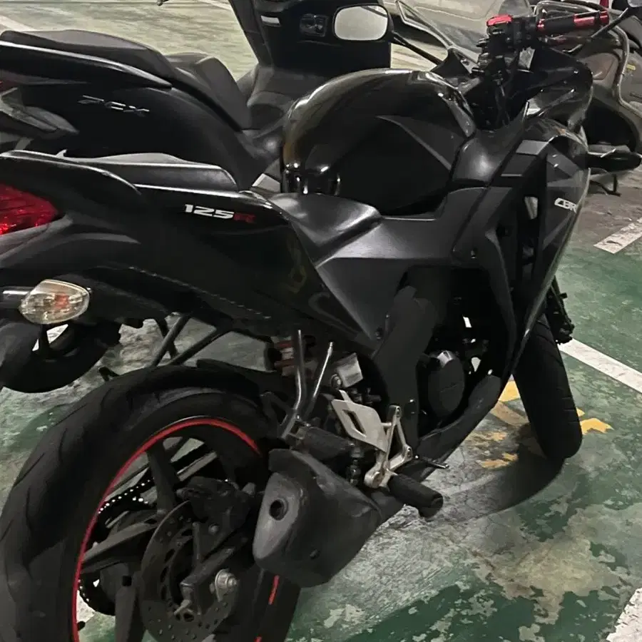 모델 : cbr 125