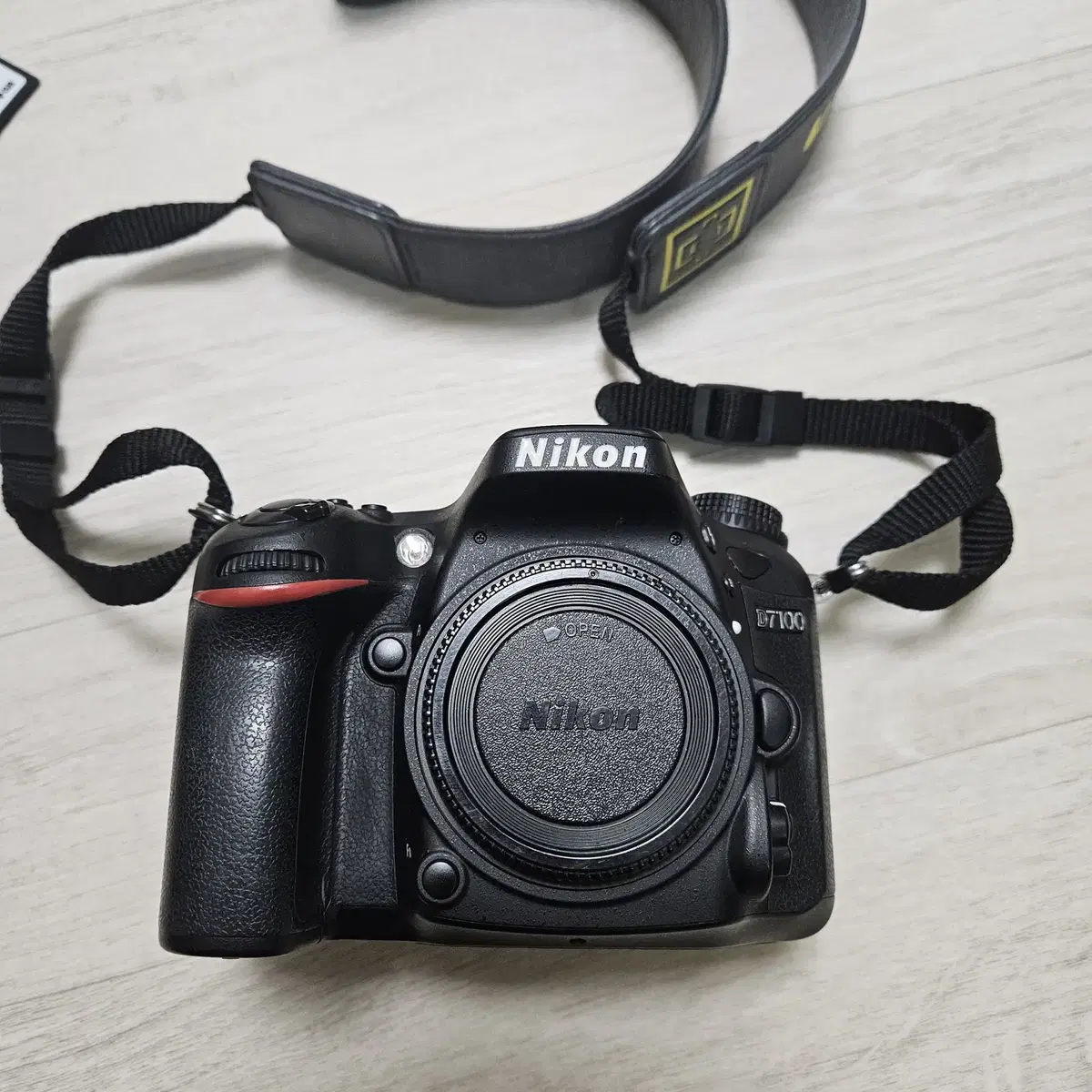 니콘 D7100