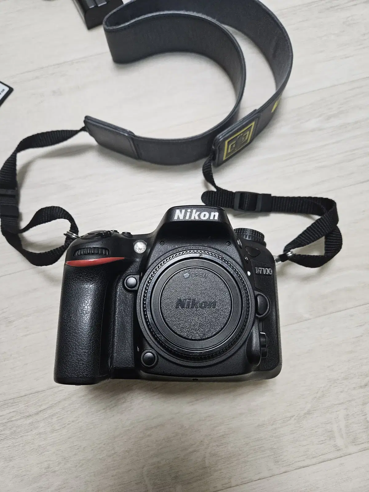 니콘 D7100