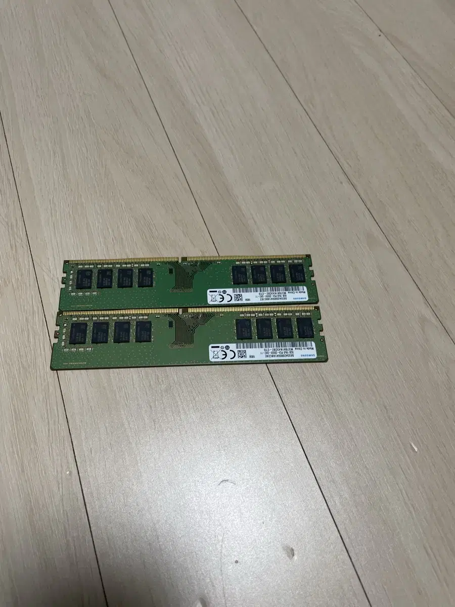 DDR4 RAM 8gb2개