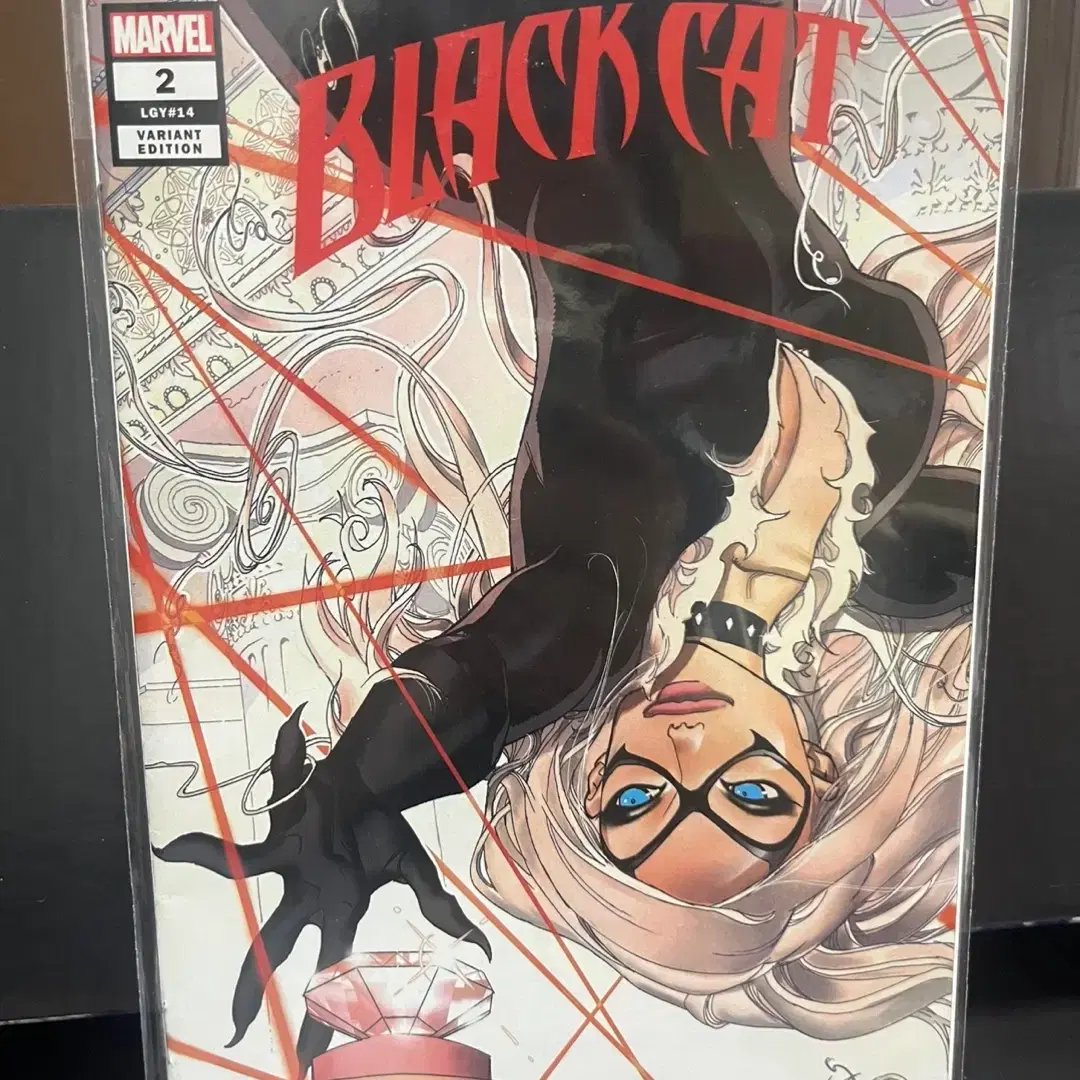 BLACK CAT (2020) #2 (VARIANT)