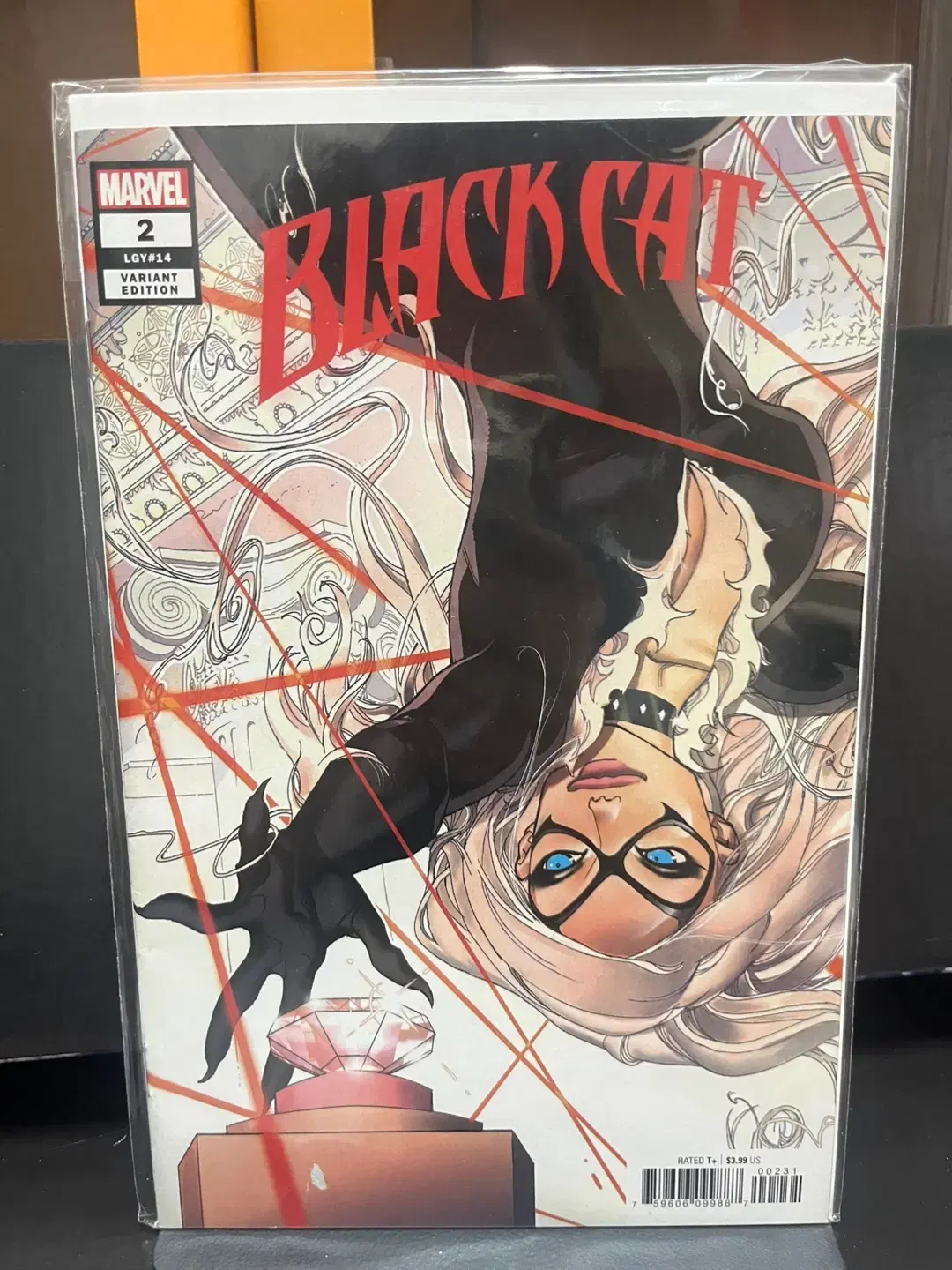 BLACK CAT (2020) #2 (VARIANT)