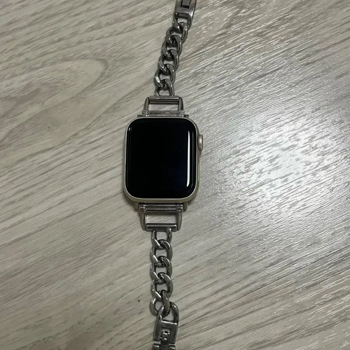 Apple watch se2 GPS 40mm 판매합니다