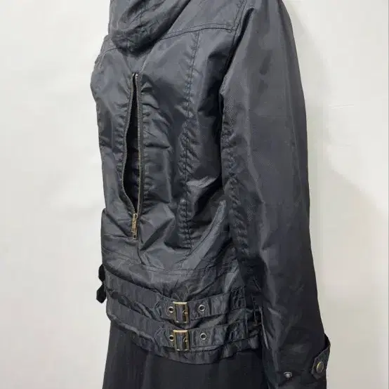 pneumaire design hood jacket