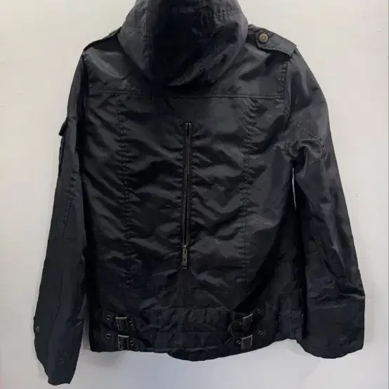 pneumaire design hood jacket