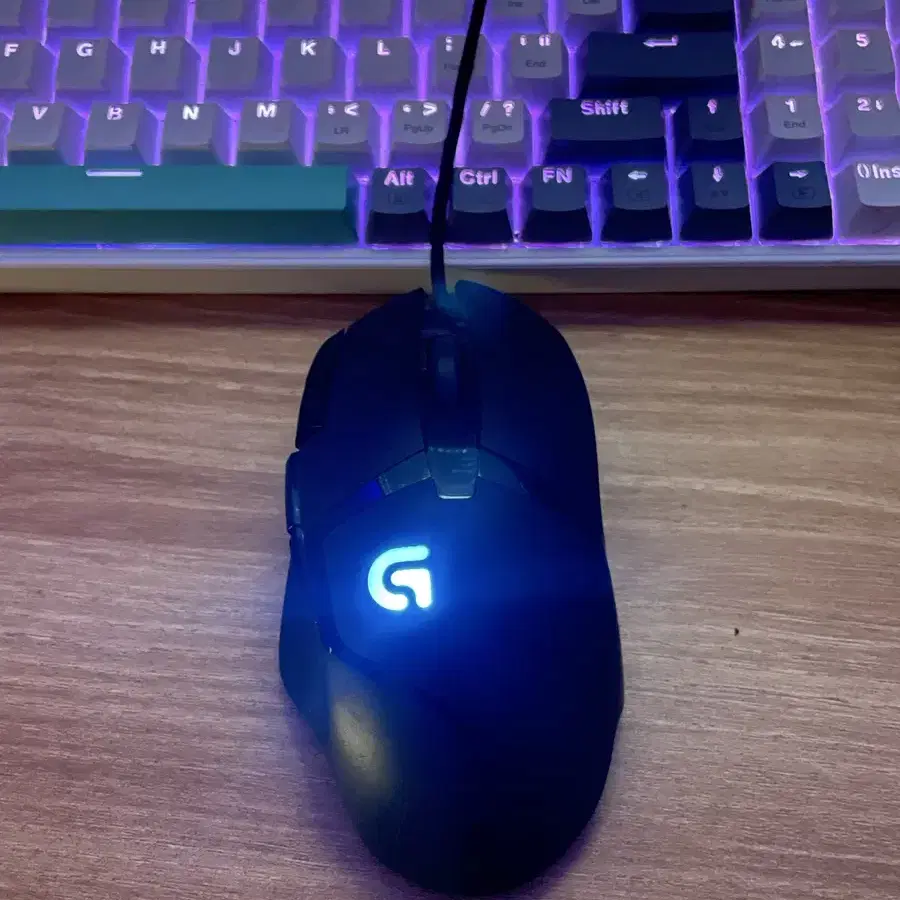 로지텍 G402 게이밍 마우스