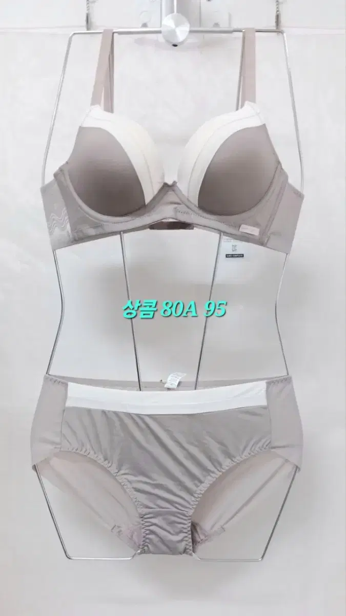 상콤플렉스 노와이어 브라 팬티 80A95