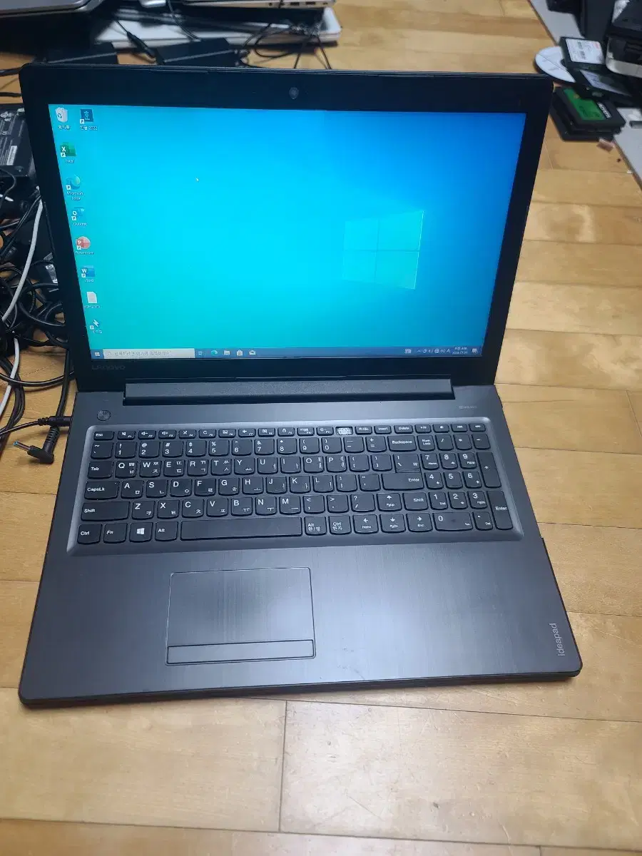 레노버 노트북 i5-7200u 램8 SSD256