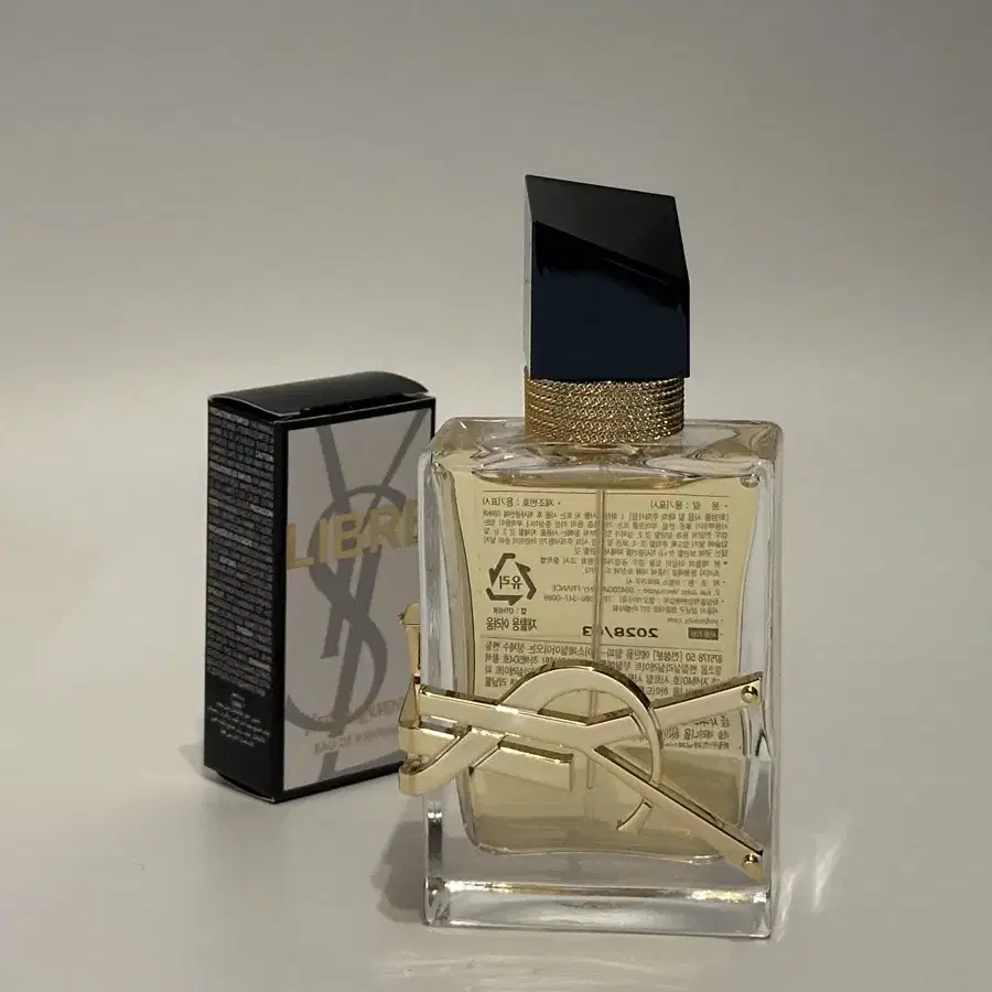 YSL 입생로랑 리브르 오 드 빠르펭 50ml 향수 새상품 (사용기한 2