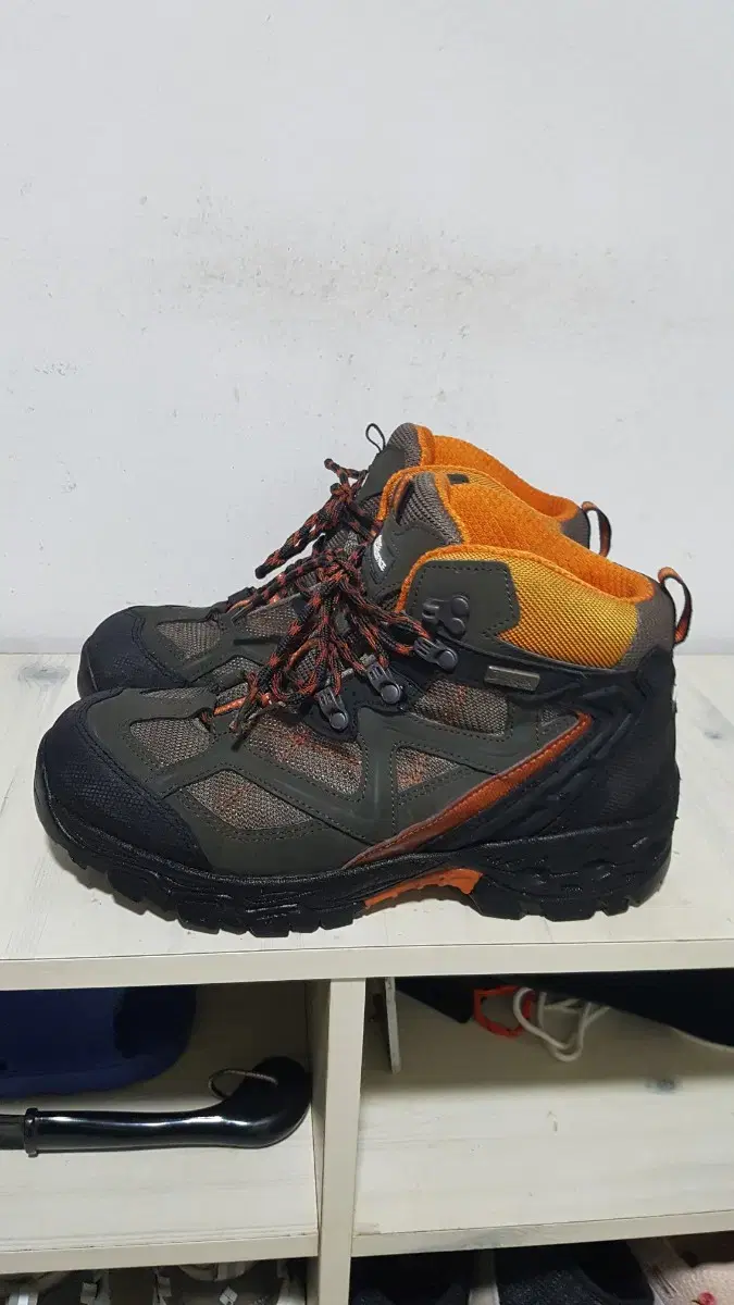 택포 265/270 정품 레드페이스 GORE-TEX 트레킹 중등산화