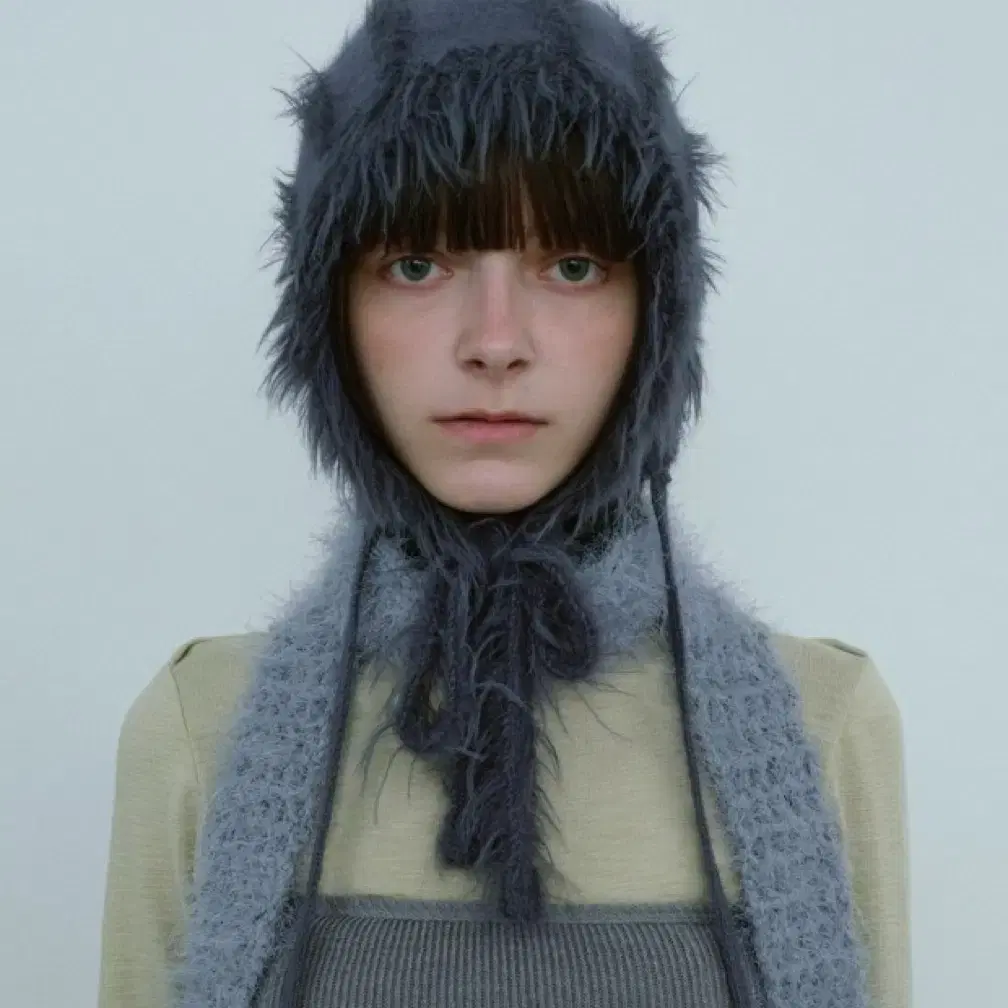 TYPE SERVICE) Strap fur hat- Blue gray