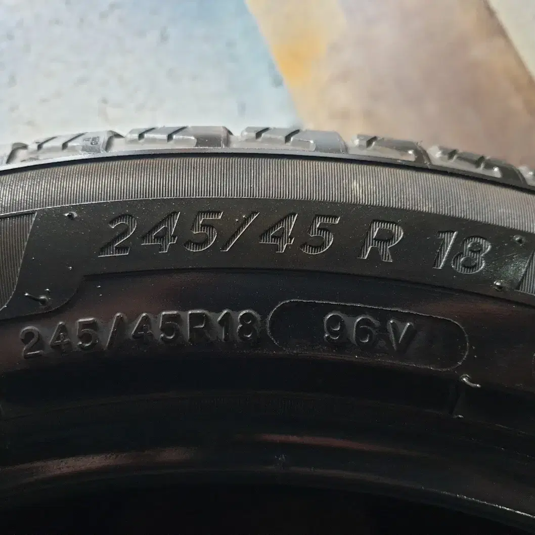 2454518중고타이어 미쉐린 프라이머시A/S 245/45R18 4개세트