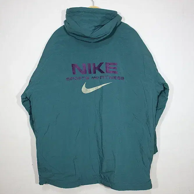 NIKE 나이키올드스쿨빅로고 105