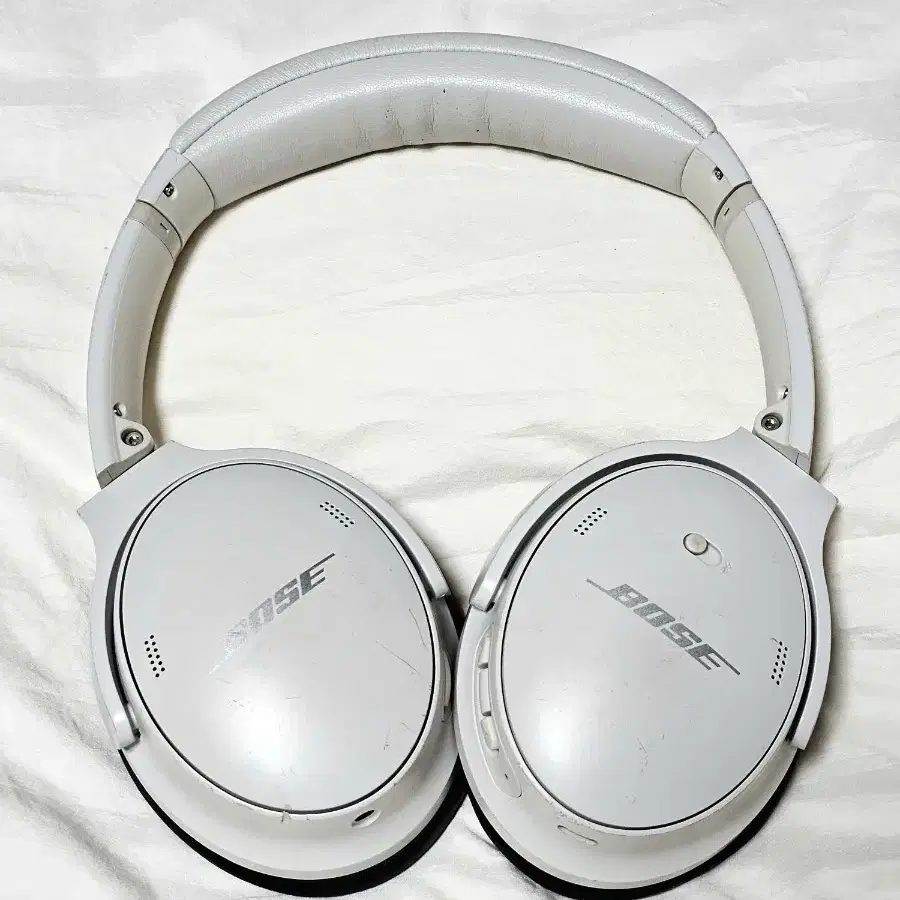 보스 BOSE QC45 노이즈캔슬링 헤드폰