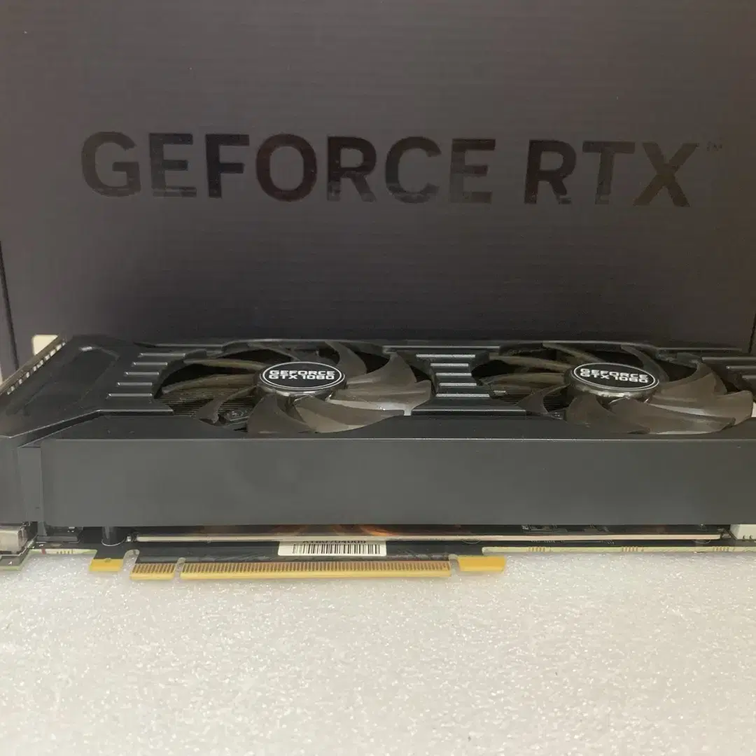 이엠텍 지포스 GTX1080 8GB