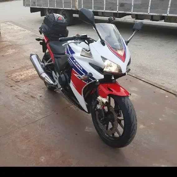 cbr500r (야마하r3 닌자300 코멧650 mt07 mt09 닌자4