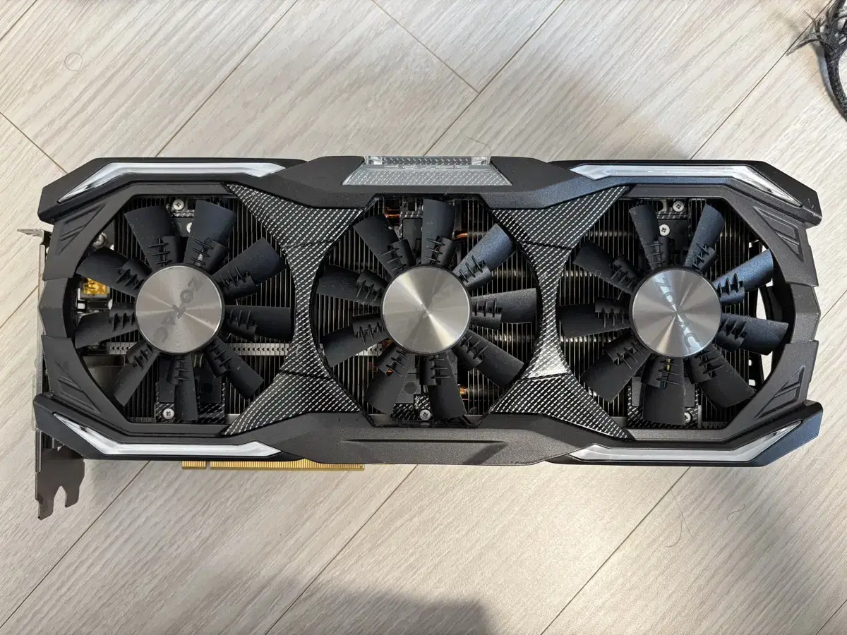 ZOTAC GTX1070 팝니다