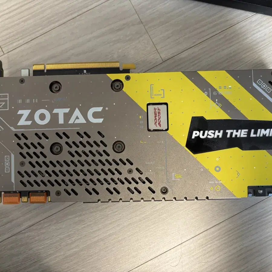 ZOTAC GTX1070 팝니다