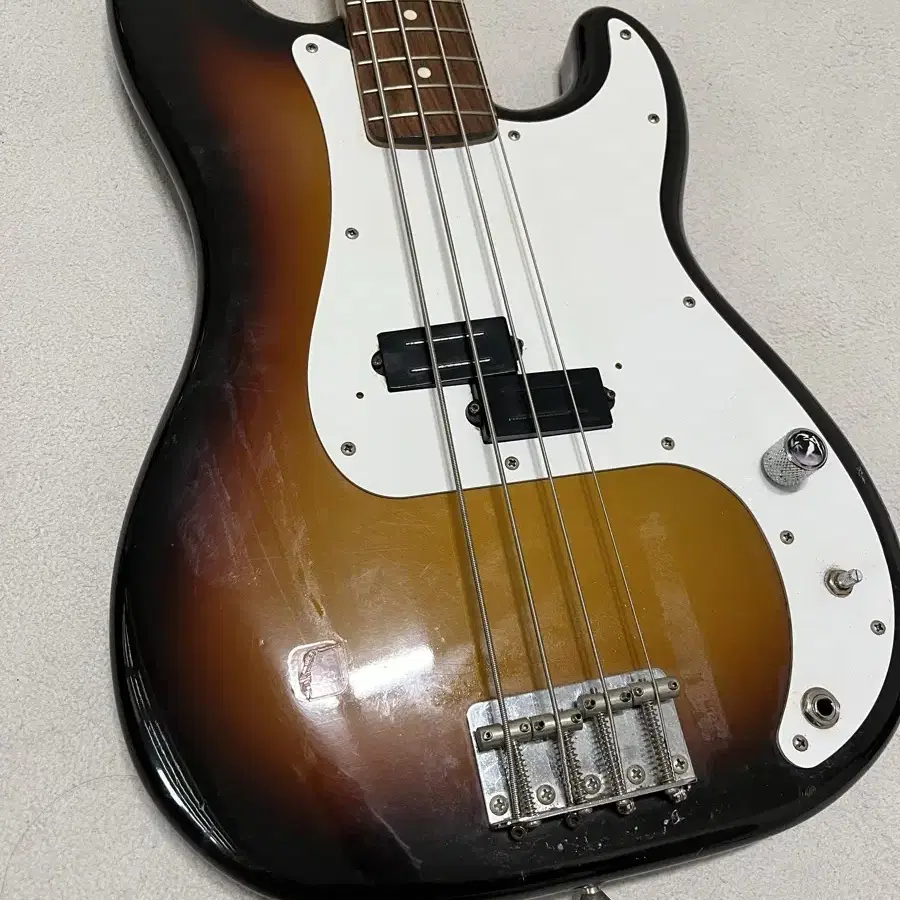 Fender japan precision 후지겐산