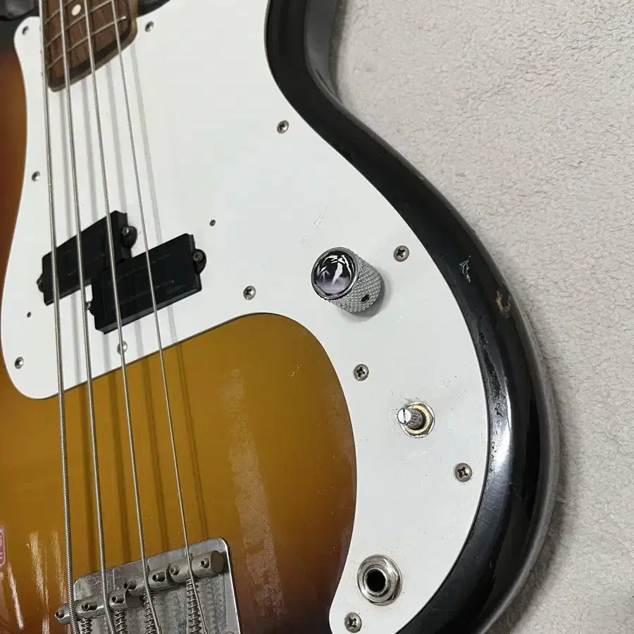 Fender japan precision 후지겐산