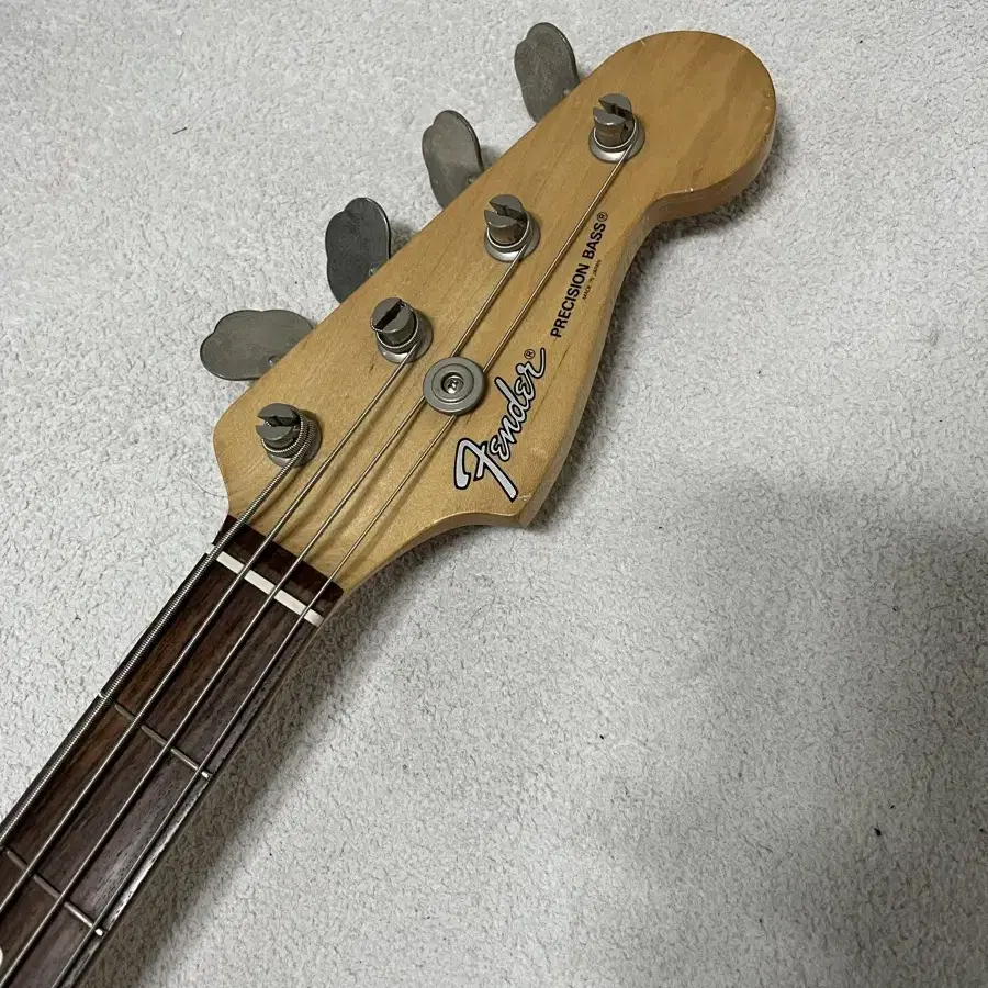 Fender japan precision 후지겐산