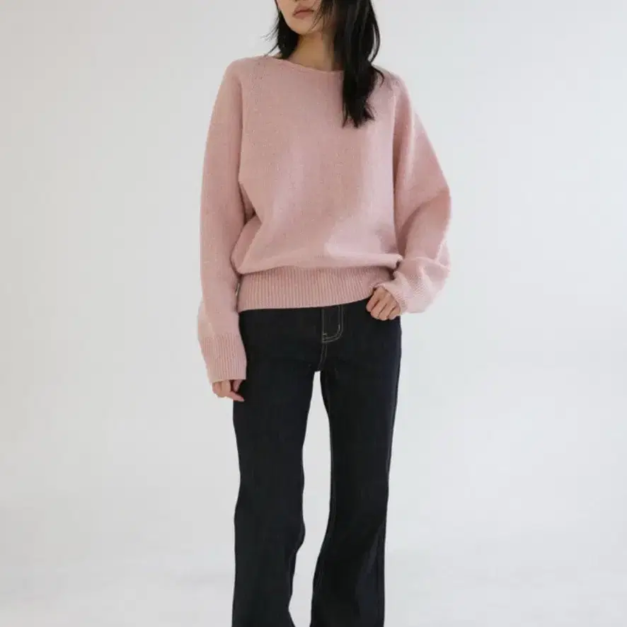 더버터크림 silhouette cashmere knit