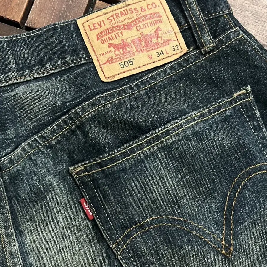 Levis 리바이스 505 Straight fit 데님 팬츠