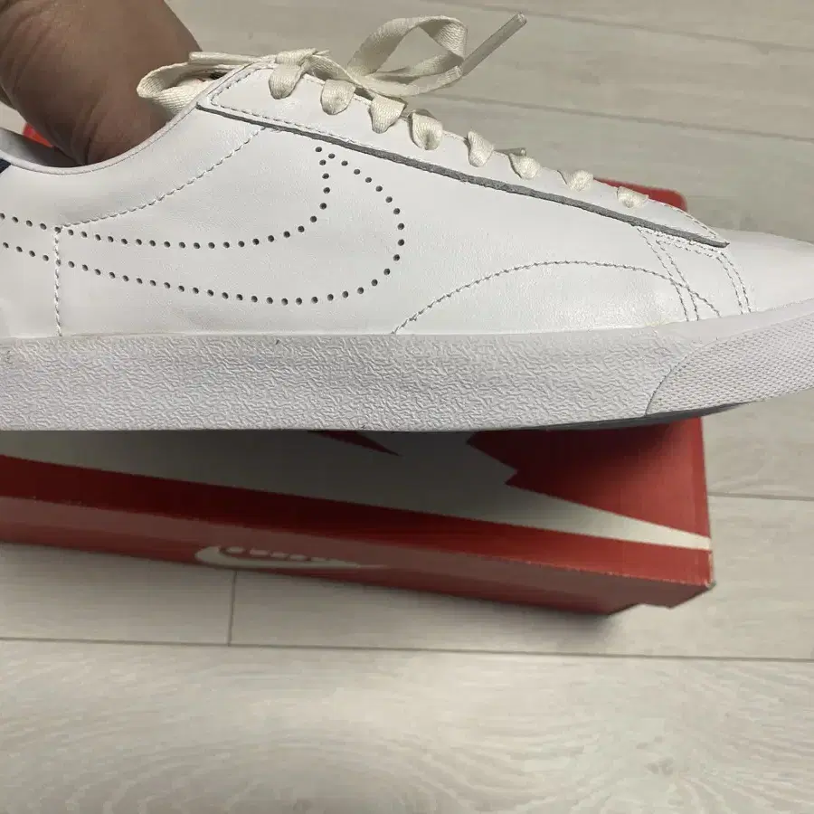 프라그먼트 x 나이키 Tennis classic sp US 8.5 265