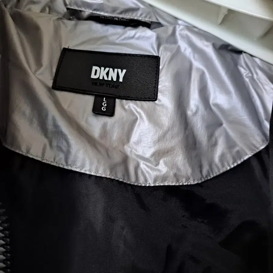 dkny 점퍼 새상품 L사이즈