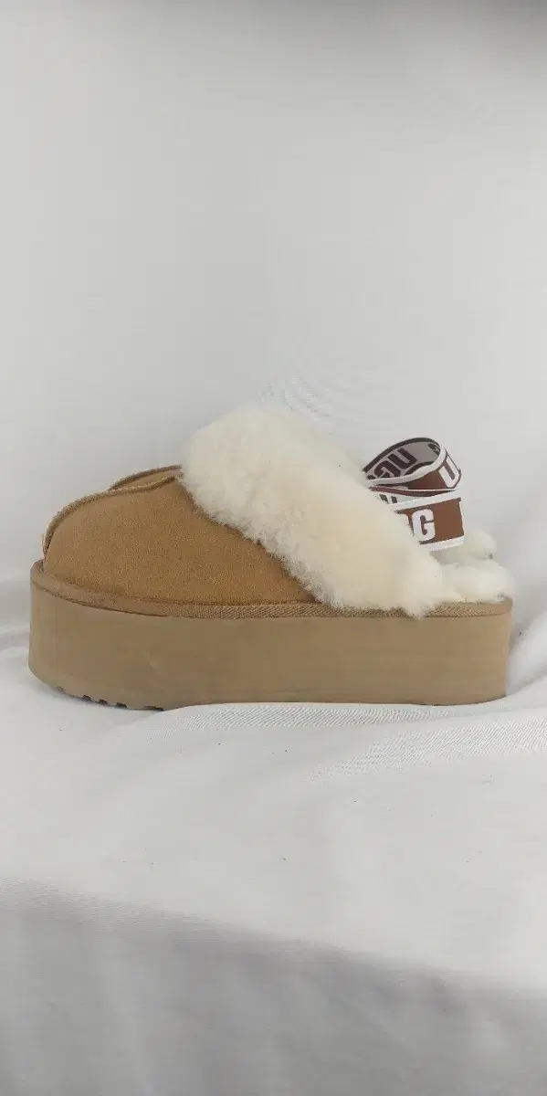 250 UGG 어그 펀케트 플랫폼 밴딩슬리퍼