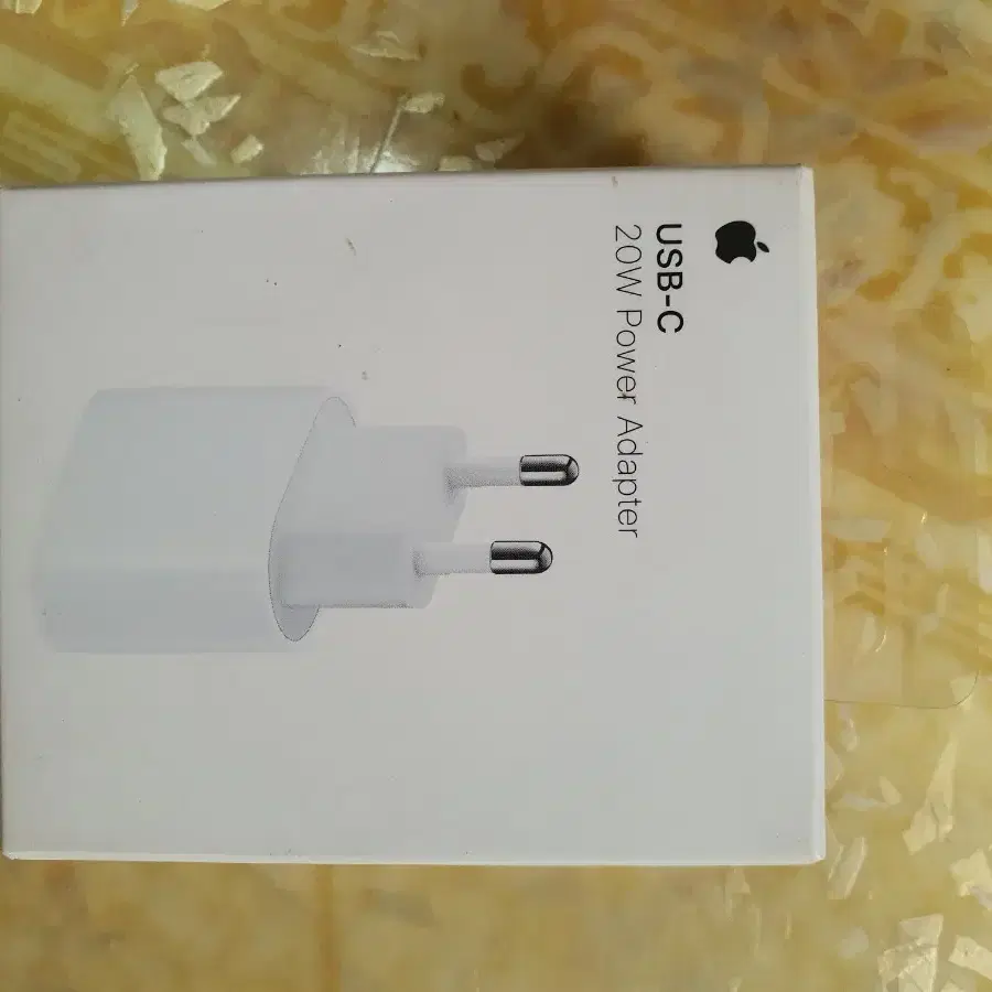 (새제품)애플정품 아이폰 20W USB-C 충전기 A2464