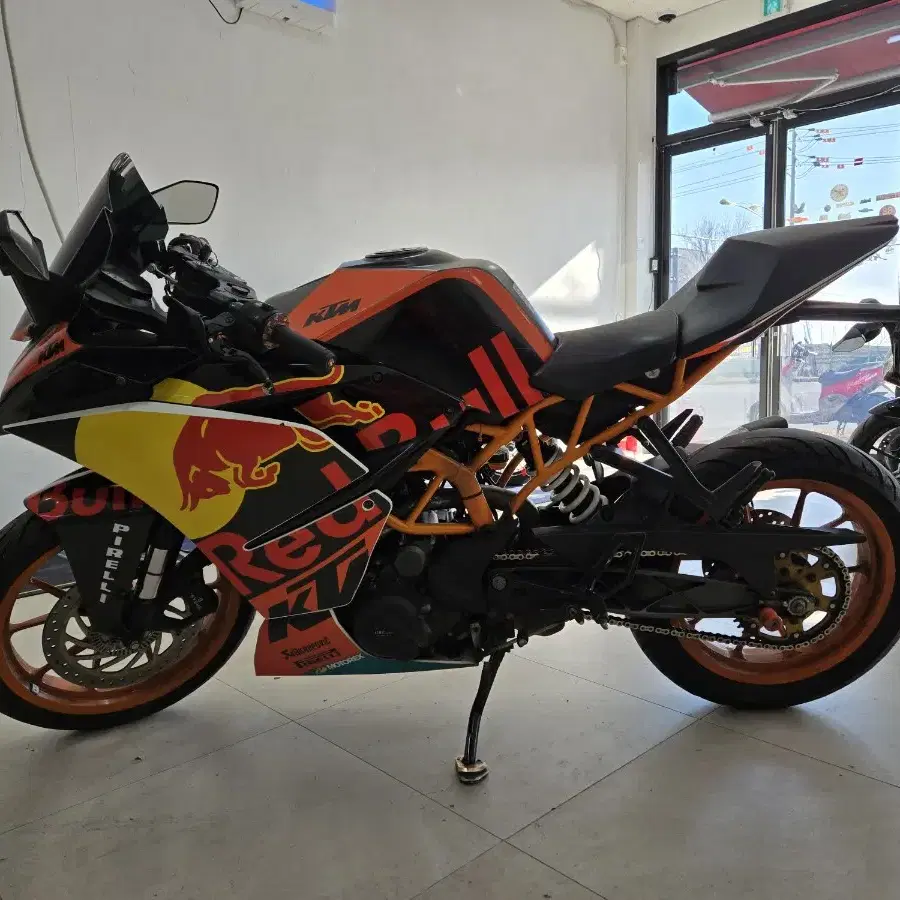 16년식 KTM RC390 판매합니다 쿼터R3대전바이크서울경기인천부산