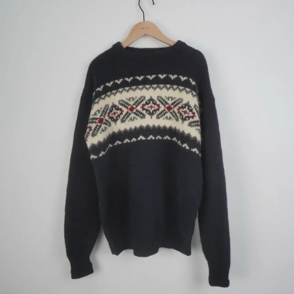 Castlebar pure wool knit