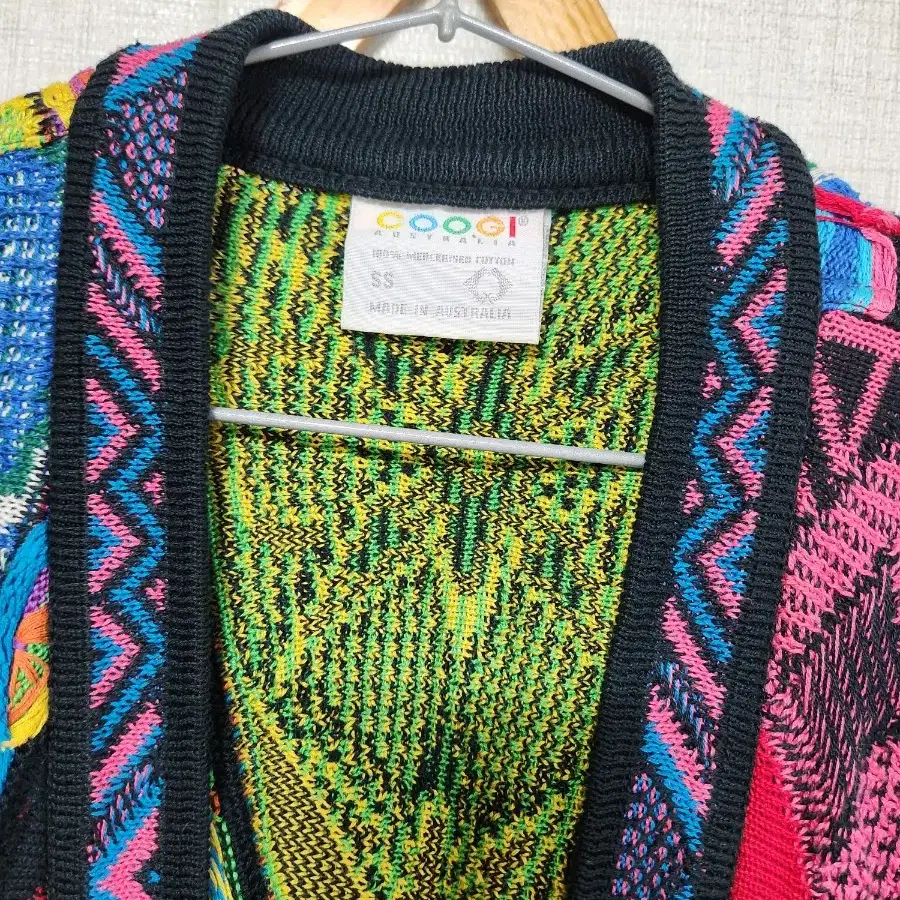 COOGI 쿠지 니트가디건