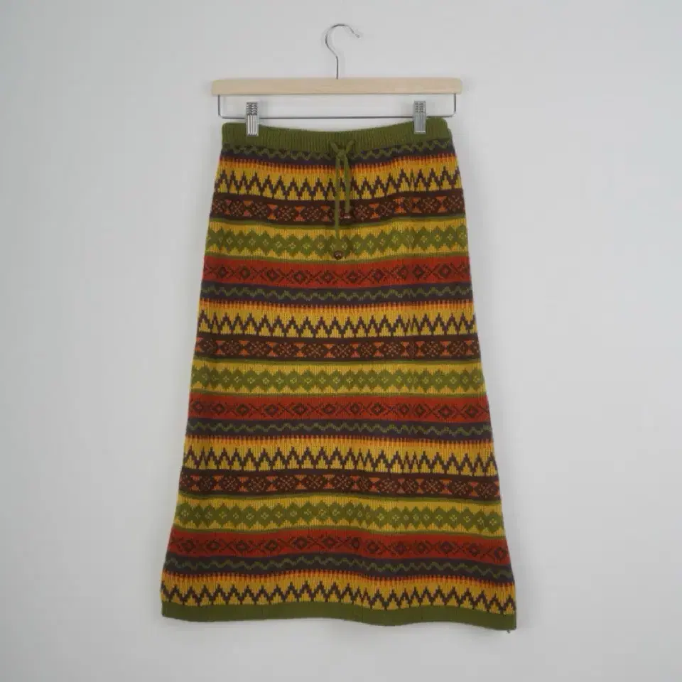 U A Wear knit skirt (Free)