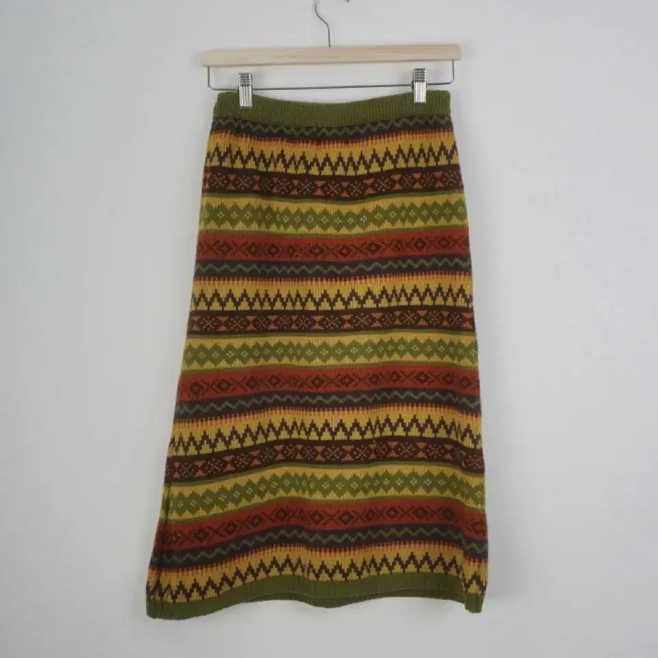 U A Wear knit skirt (Free)