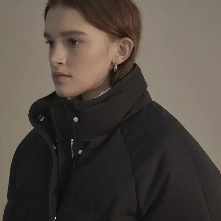 낫띵리튼 패딩 Cropped string puffer jacket