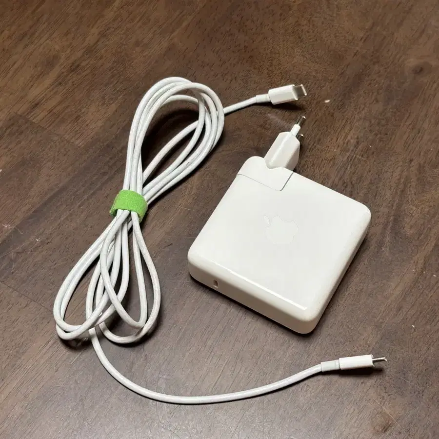 맥북 충전기 96W USB-C Power Adapter