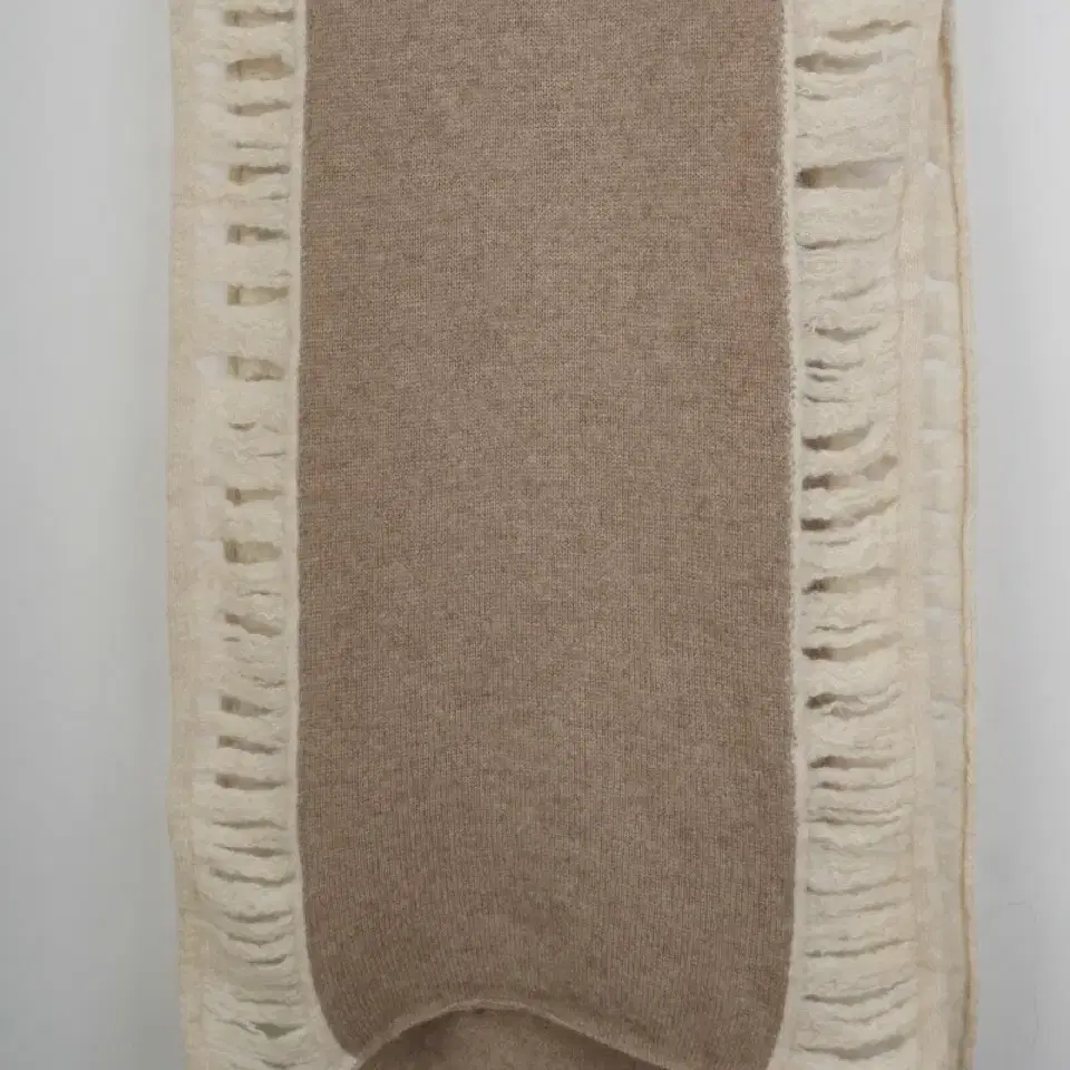 Cashmere wool muffler